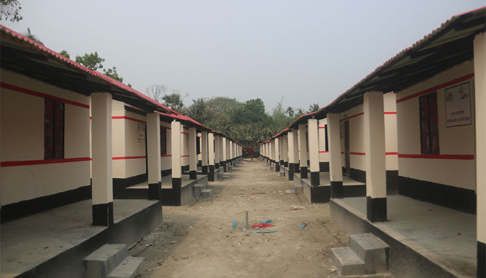 ‘ঝড়বৃষ্টিতে রাস্তায় দিন কেটেছে, আজকের দিন স্বপ্নের মতো’