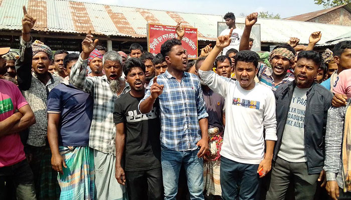 বুড়িমারী স্থলবন্দরে ফের শ্রমিক ধর্মঘট, অবশেষে প্রত্যাহার