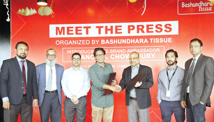 বসুন্ধরা টিস্যুর ব্র্যান্ড অ্যাম্বাসাডর হলেন চঞ্চল চৌধুরী