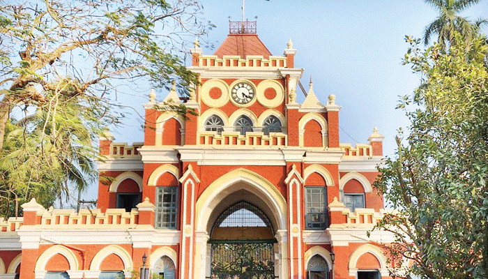 ২০০ বছরের সাক্ষী ঘড়ি