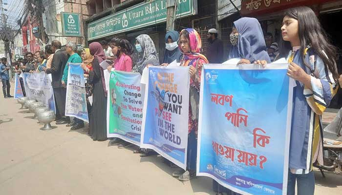 উপকূলীয় অঞ্চলে সুপেয় পানির সংকট নিরসনের দাবি
