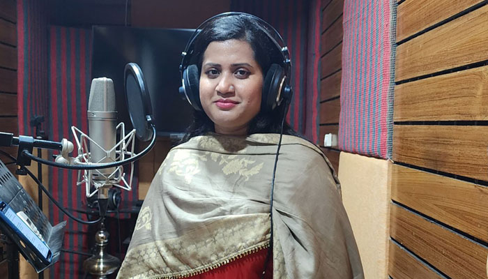 নিউইয়র্কে শতকণ্ঠে বর্ষবরণ, থিম সং গাইলেন ন্যান্সি