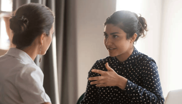 কর্মক্ষেত্রে যেসব আলোচনা ঠিক নয়
