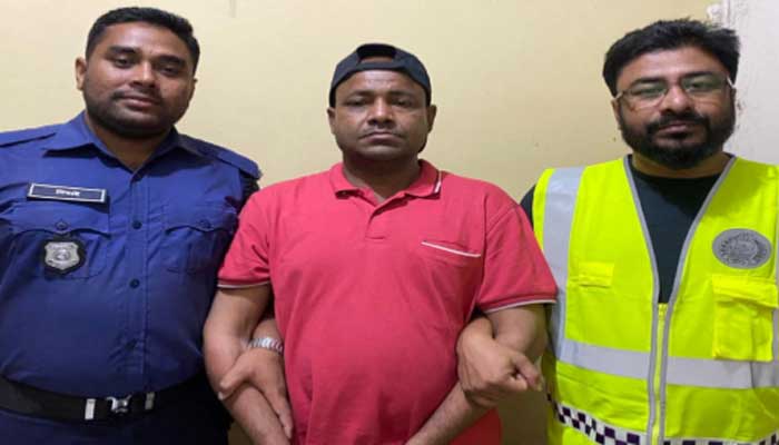 ৩ বছরের সাজা এড়াতে ২৫ বছর পলাতক, অবশেষে গ্রেপ্তার ৩ বছরের সাজা এড়াতে ২৫ বছর পলাতক, অবশেষে গ্রেপ্তার