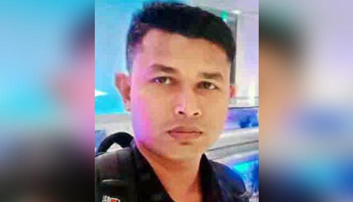 ওমান থেকে আসা কফিন খুলে স্বজনেরা দেখেন মরদেহটি আরেকজনের ওমান থেকে আসা কফিন খুলে স্বজনেরা দেখেন মরদেহটি আরেকজনের