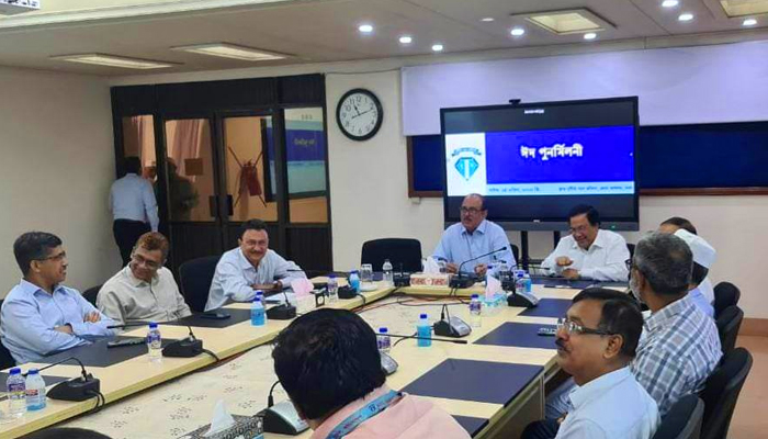 সুনাম বজায় রেখে দায়িত্ব পালনের আহ্বান দুদক চেয়ারম্যানের সুনাম বজায় রেখে দায়িত্ব পালনের আহ্বান দুদক চেয়ারম্যানের