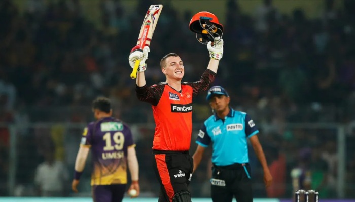 ভারতীয় সমর্থকদের 'মুখ বন্ধ করে' খুশি ব্রুক ভারতীয় সমর্থকদের 'মুখ বন্ধ করে' খুশি ব্রুক