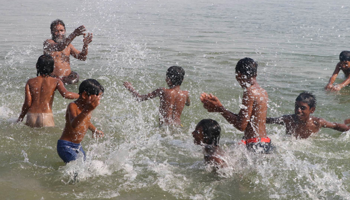রাজশাহীতে মৌসুমের সর্বোচ্চ তাপমাত্রা রাজশাহীতে মৌসুমের সর্বোচ্চ তাপমাত্রা