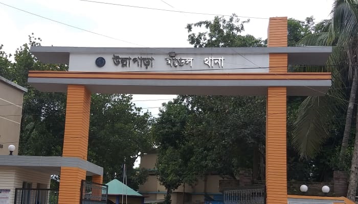 উল্লাপাড়ায় মসজিদের জমি নিয়ে সংঘর্ষে আহত ১৪ উল্লাপাড়ায় মসজিদের জমি নিয়ে সংঘর্ষে আহত ১৪