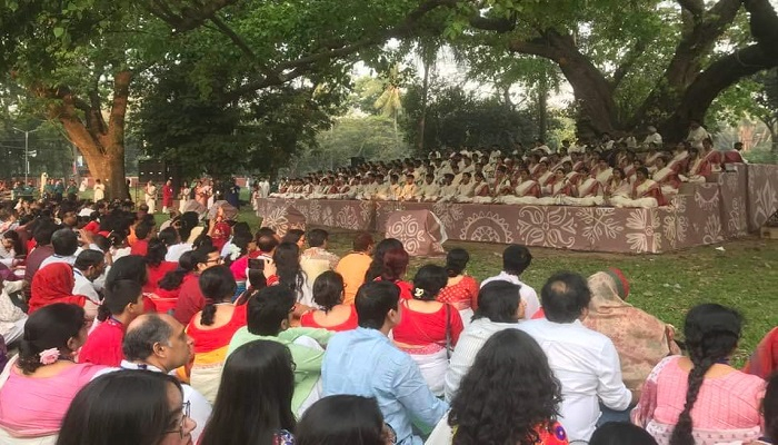 নব আলোর সন্ধানে ছায়ানটের বর্ষবরণ