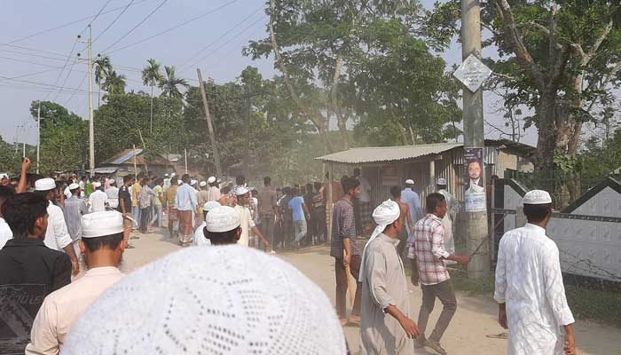 হেযবুত তাওহীদ-ইত্তেফাকুল উলামা সংঘর্ষ, আহত অন্তত ২০