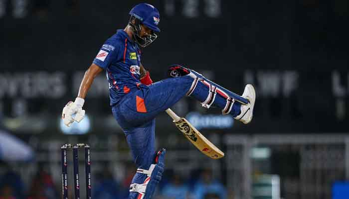 লক্ষ্ণৌর হারে রাহুলকে ‘মেধাহীন’ আখ্যা