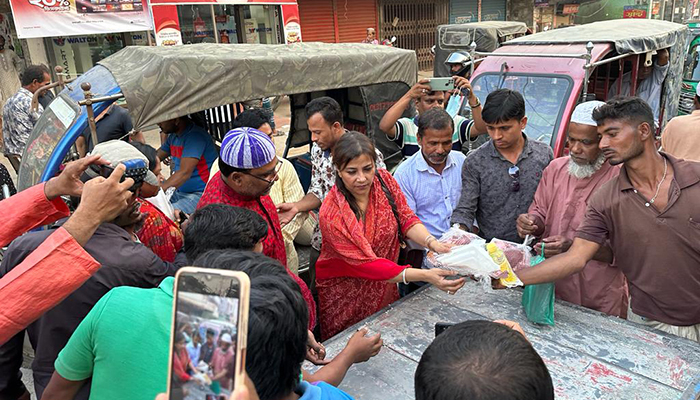 নাগরপুর-দেলদুয়ারে তারানা হালিমের সমাবেশ, ইফতার বিতরণ