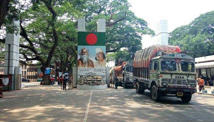 কর্মবিরতি প্রত্যাহার, চালু হল বেনাপোল-পেট্রাপোল বন্দর