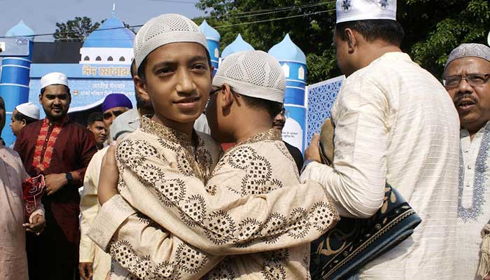 বাংলাদেশের শান্তি ও অগ্রগতি কামনা ঈদের প্রধান জামাতে