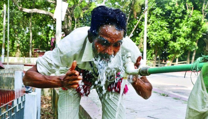 রাজশাহীতে তাপমাত্রা ৪০ দশমিক ৬ ডিগ্রি সেলসিয়াস