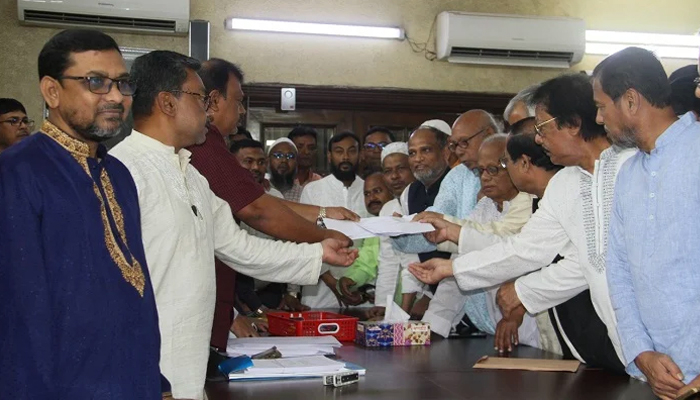 লিটন ও সাদিক আব্দুল্লাহর পক্ষে মনোনয়ন ফরম সংগ্রহ