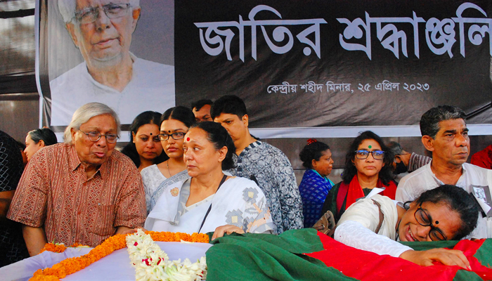রাষ্ট্রীয় মর্যাদায় পঙ্কজ ভট্টাচার্যের শেষকৃত্য