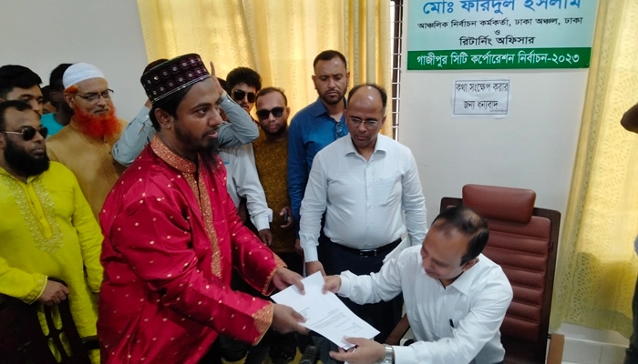 সরে দাঁড়ালেন আ’লীগের বিদ্রোহী প্রার্থী মামুন সরে দাঁড়ালেন আ’লীগের বিদ্রোহী প্রার্থী মামুন