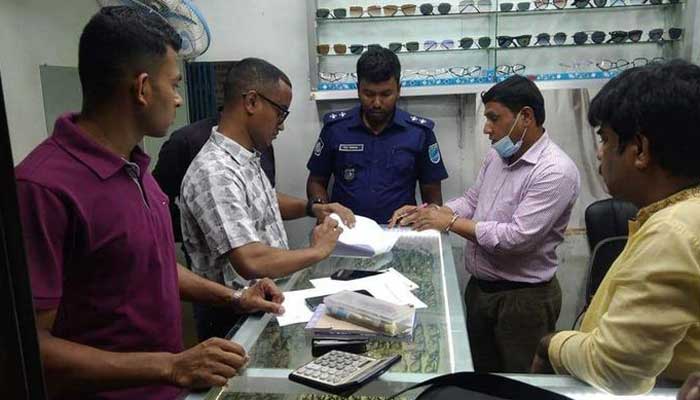 তার সব ডিগ্রি ভুয়া, কারাদণ্ড তার সব ডিগ্রি ভুয়া, কারাদণ্ড