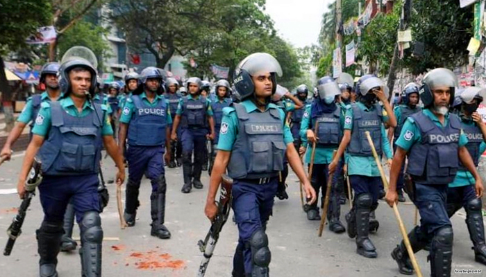 ঢাকায় সংঘর্ষ: পুলিশের ৩ মামলায় বিএনপির সাড়ে ৫০০ নেতাকর্মী আসামি ঢাকায় সংঘর্ষ: পুলিশের ৩ মামলায় বিএনপির সাড়ে ৫০০ নেতাকর্মী আসামি