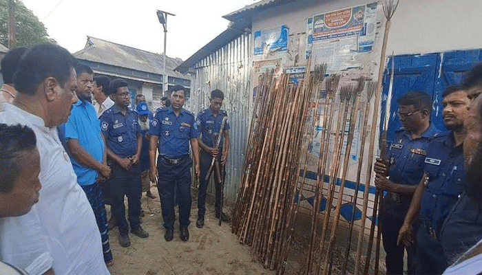 ব্রাহ্মণবাড়িয়ায় ৩ হাজার দেশীয় অস্ত্র উদ্ধার