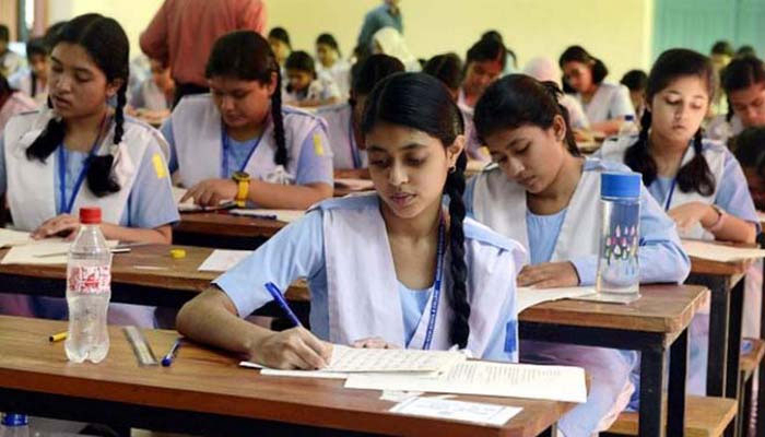 রাজশাহী বোর্ডে ইংরেজির দুইপত্রে একই প্যারাগ্রাফ