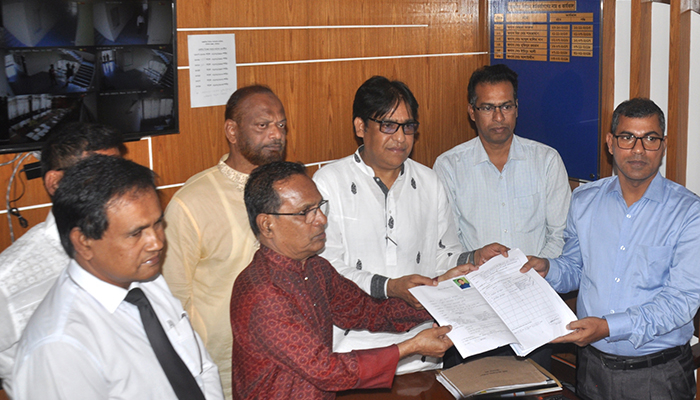 মনোয়নপত্র জমা দিলেন জাপার প্রার্থী তাপস