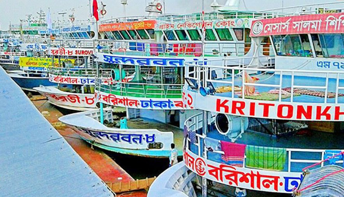 ঘূর্ণিঝড় ‘মোকা’: দক্ষিণাঞ্চলে সব ধরনের নৌযান চলাচল বন্ধ