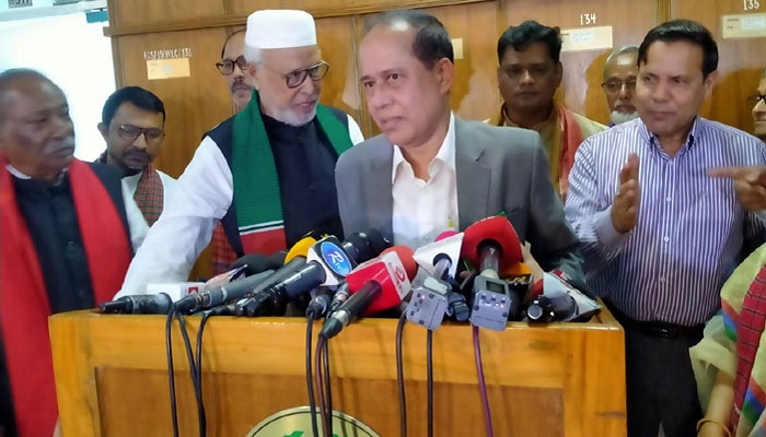 দলের দিকে তাকানো দায়িত্ব নয়, সরকারকে নিয়ন্ত্রণে আইন প্রয়োগ করব: সিইসি