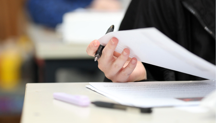 ব্যাংকিং ডিপ্লোমায় দেখে লেখায় ১৮ জনকে বহিষ্কার