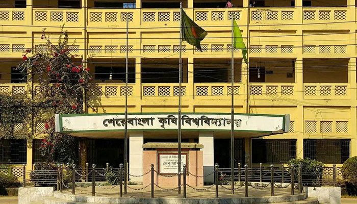 প্রধানমন্ত্রী স্বর্ণপদক পাচ্ছেন শেকৃবির তিন শিক্ষার্থী
