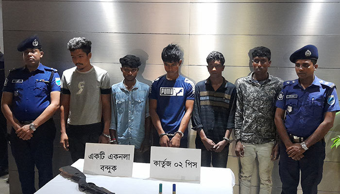 স্কুলশিক্ষক মিজানুর হত্যায় পাঁচ কিশোর গ্রেপ্তার