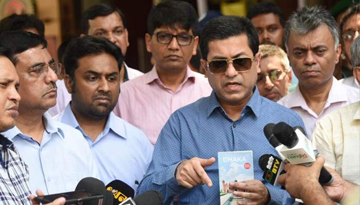 একটি গাছ অপসারিত হলে সেখানে তিনটি গাছ লাগাবো: মেয়র তাপস
