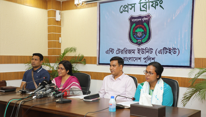 ‘র‍্যাপিড ক্যাশ’ প্রতারণায় দুই চীনার টার্গেট তিন দেশ