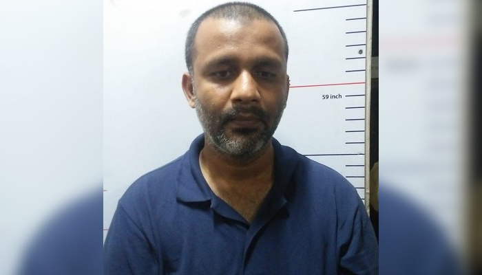 সবাই জানে লবণ ব্যবসায়ী, আড়ালে বিক্রি করেন ইয়াবা