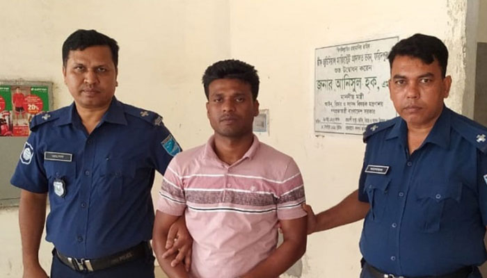 কারাবন্দি ছেলেকে দেখতে গিয়ে স্ট্রোকে বাবার মৃত্যু