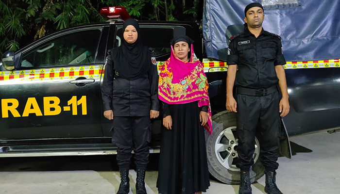 স্বামীকে হত্যার দায়ে যাবজ্জীবন সাজাপ্রাপ্ত স্ত্রীকে গ্রেপ্তার করল র‌্যাব