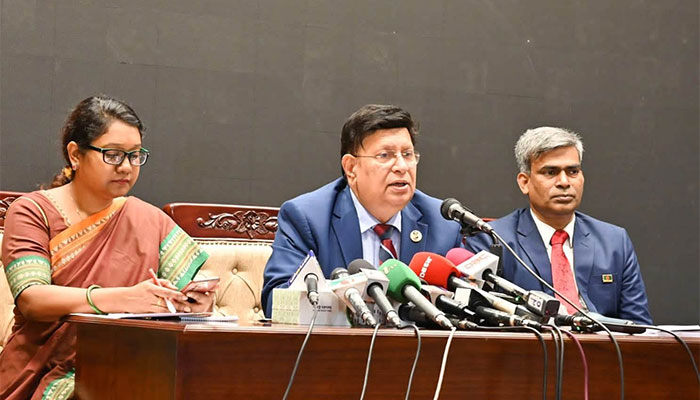 নতুন করে মার্কিন নিষেধাজ্ঞা আসবে কি না ধারণা নেই: পররাষ্ট্রমন্ত্রী