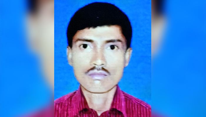 বাড়ি ফেরার সময় গ্রাম পুলিশ সদস্যকে রামদা দিয়ে কুপিয়ে হত্যা