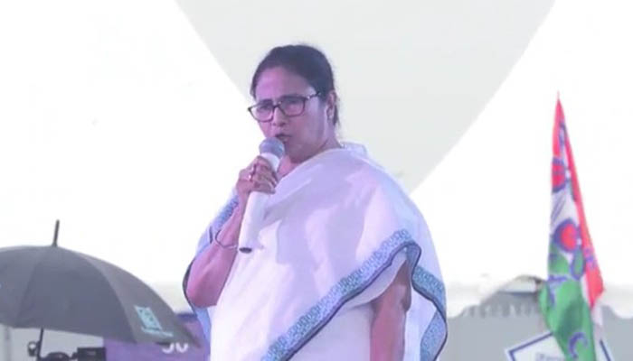 ফারাক্কার পানি চুক্তিতে বঞ্চনার অভিযোগ মমতার
