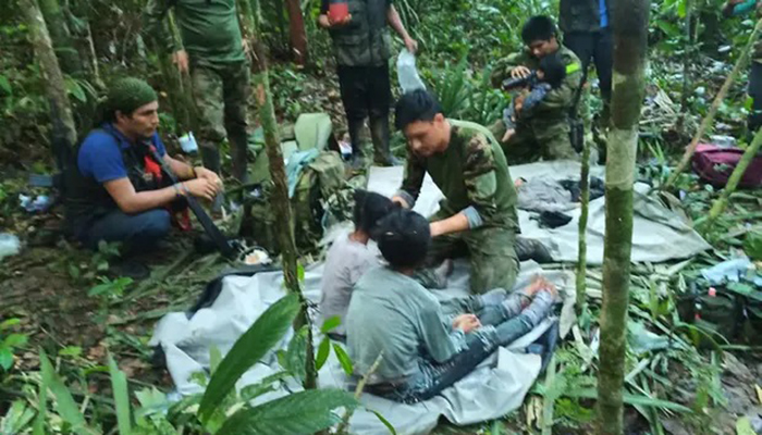 অ্যামাজনে উড়োজাহাজ বিধ্বস্তের ৫ সপ্তাহ পর ৪ শিশু উদ্ধার অ্যামাজনে উড়োজাহাজ বিধ্বস্তের ৫ সপ্তাহ পর ৪ শিশু উদ্ধার