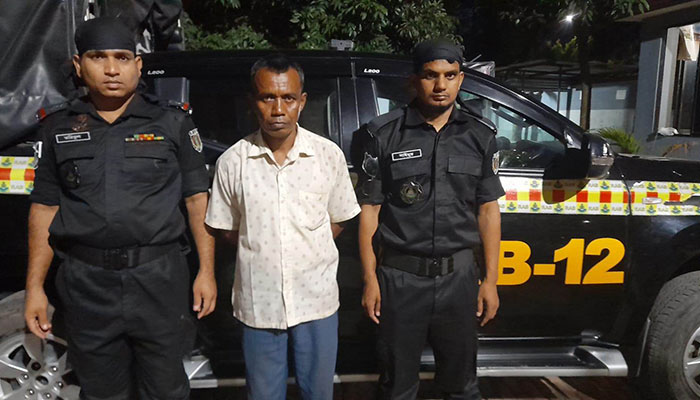 বগুড়ায় ৫০ হাজার টাকার জাল নোটসহ এক ব্যক্তি গ্রেপ্তার বগুড়ায় ৫০ হাজার টাকার জাল নোটসহ এক ব্যক্তি গ্রেপ্তার