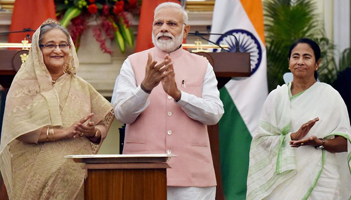 হাসিনা-মোদিকে আম পাঠাচ্ছেন মমতা হাসিনা-মোদিকে আম পাঠাচ্ছেন মমতা