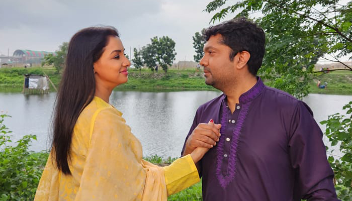 ঋত্বিক ঘটকের সিনেমার ছায়ায় নাটক, অভিনয়ে রুনা-জয় ঋত্বিক ঘটকের সিনেমার ছায়ায় নাটক, অভিনয়ে রুনা-জয়