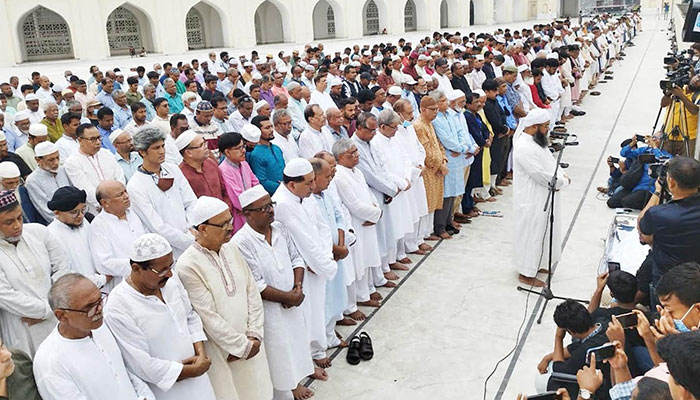 সিরাজুল আলম খানের প্রথম জানাজা অনুষ্ঠিত সিরাজুল আলম খানের প্রথম জানাজা অনুষ্ঠিত