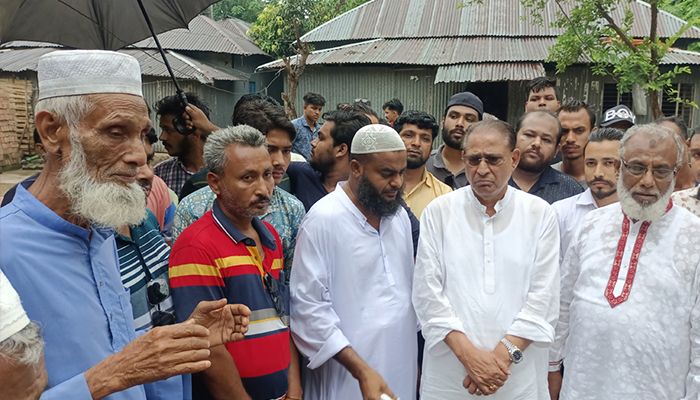 ফরিদপুরে অ্যাম্বুলেন্স বিস্ফোরণ: শোক জানালেন আওয়ামী লীগের প্রেসিডিয়াম সদস্য আব্দুর রহমান
