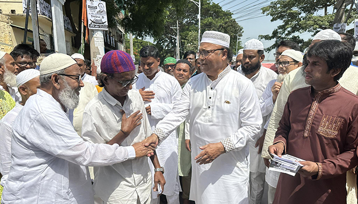 প্রতীক পেয়েই প্রচারে রাসিক নির্বাচনের প্রার্থীরা