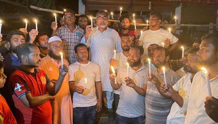 ময়মনসিংহে লোডশেডিংয়ের প্রতিবাদে বিএনপির মোমবাতি মিছিল