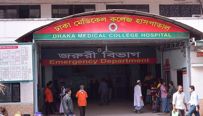 লিচুর বিচি আটকেছিল গলায়, কিছু বলতেও পারেনি শিশুটি